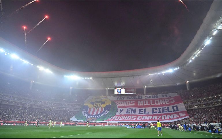 En sus redes sociales, el Guadalajara informó que ya se acabaron los boletos, y que este jueves retumbará el Akron en el Clásico de México en Semis. IMAGO7