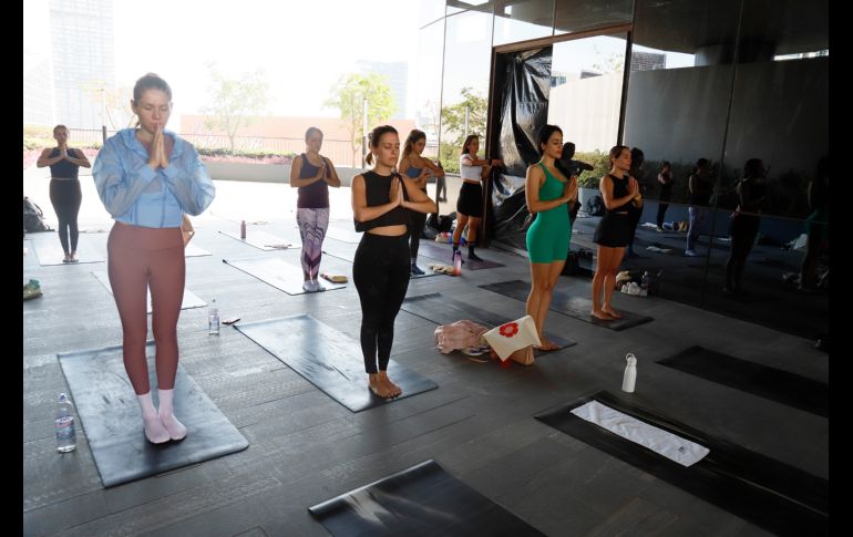 Clase de Yoga. GENTE BIEN JALISCO/ Claudio Jimeno