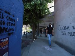Algunos estudiantes se manifestaron en el CUCSH La Normal en contra del cambio a Belenes. EL INFORMADOR/ CARLOS ZEPEDA