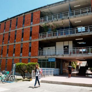 Estudiantes del CUCS exigen liberación de la sede La Normal