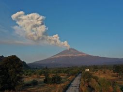 El Cenapred y la UNAM realizan un monitoreo diario sobre la actividad del volcán. AFP / ARCHIVO
