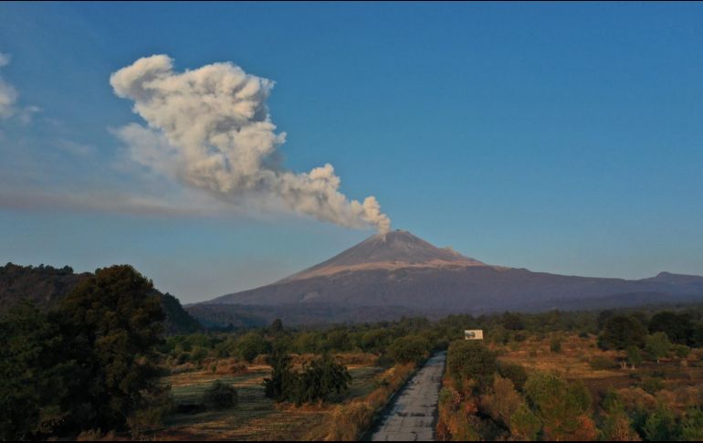 El Cenapred y la UNAM realizan un monitoreo diario sobre la actividad del volcán. AFP / ARCHIVO