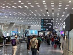 Los aeropuertos fueron cerrados por la caída de ceniza del volcán. ESPECIAL