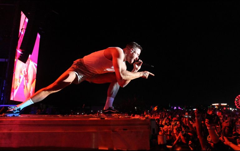 Imagine Dragons. Dan Reynolds interactuó con el público que se dio cita en la primera jornada del Corona Capital. EL INFORMADOR/A. Camacho