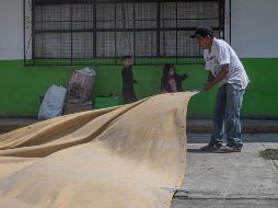 Habitantes de Amecameca llevan su vida con normalidad a pesar de la actividad volcánica del Popocatépetl. SUN / G. Pano
