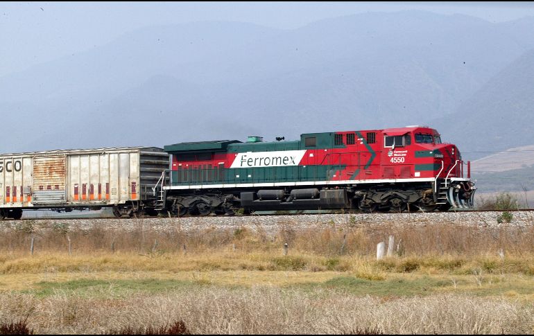 López Obrador defiende toma de Ferrosur y niega expropiación. SUN/ARCHIVO