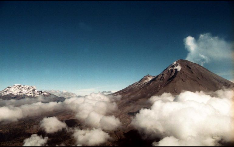El Popocatépetl y el Iztaccíhuatl, las montañas eternas. NTX/ ARCHIVO