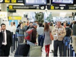 Profeco invita a llamar a sus números de teléfono para atender cualquier queja. SUN