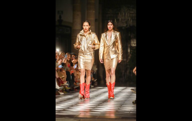 Colección de Lorena Saravia en MBFWMX. GENTE BIEN JALISCO/ Tony Martínez