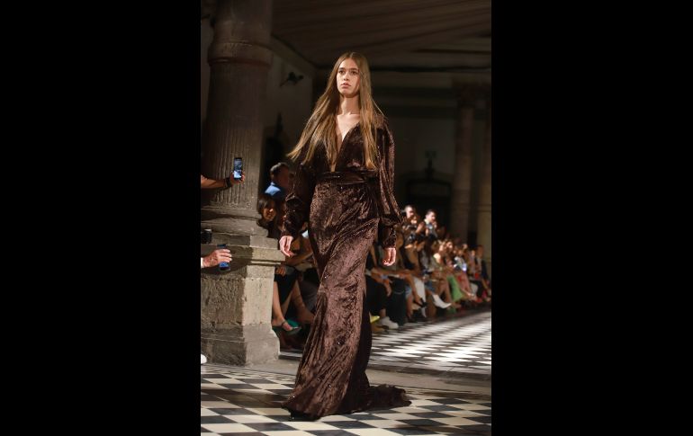 Colección de Paulina Luna en MBFWMX. GENTE BIEN JALISCO/ Tony Martínez