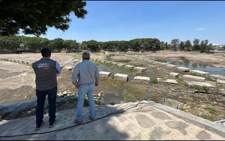 Guadalajara retiró de canales y vasos regulares más de 56 mil metros cúbicos de basura. ESPECIAL