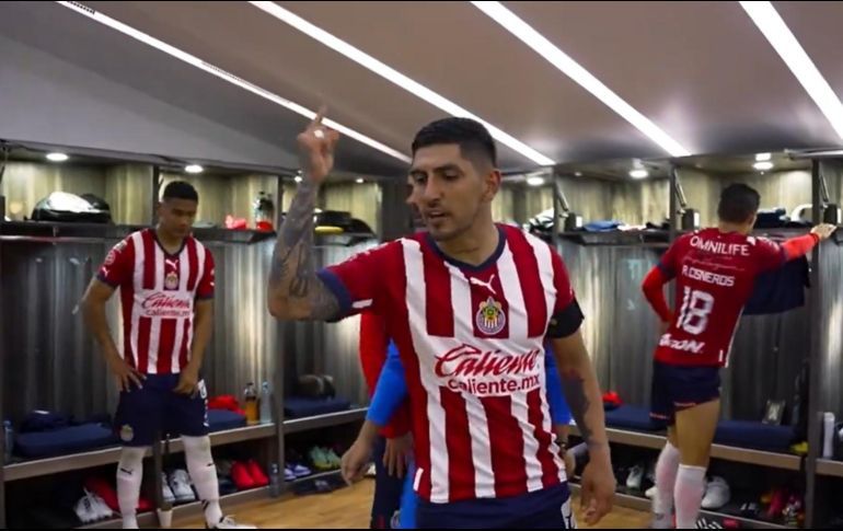 Víctor Guzmán motivó a sus compañeros para poder lograr la remontada. ESPECIAL