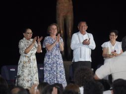 La escritora Beatriz Gutiérrez Müller acudió al “Fandango por la Lectura” en Puerto Vallarta. ESPECIAL