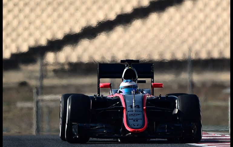 A partir de 2026, la unidad de potencia de los coches tendrá un aumento en el despliegue de energía eléctrica hasta un 50% y utilizará un combustible 100% sostenible. AP / ARCHIVO