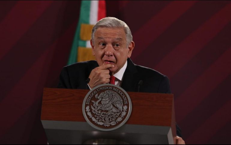 Al quedar malherido, el comunicador impactó su vehículo contra un árbol, donde murió. SUN/C. MEJIA