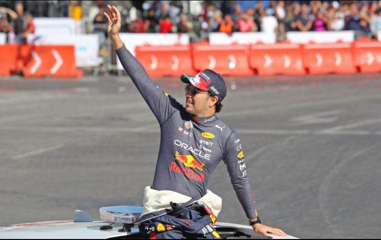 Más allá de los rumores, Toto Wolff, director de la escudería Mercedes, ha mencionado que no ha hablado con Checo ni con ningún otro piloto sobre el tema. EL INFORMADOR/A. Camacho