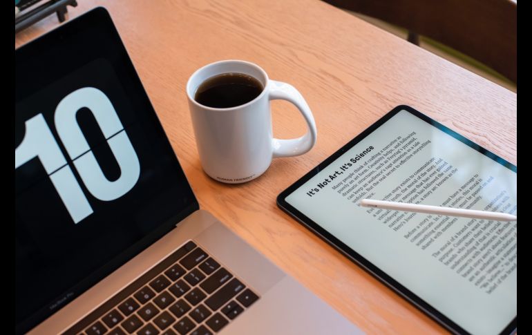 El formato PDF conserva las fuentes, las imágenes y la maquetación de los documentos originales. ESPECIAL/Foto de CURVD® en Unsplash