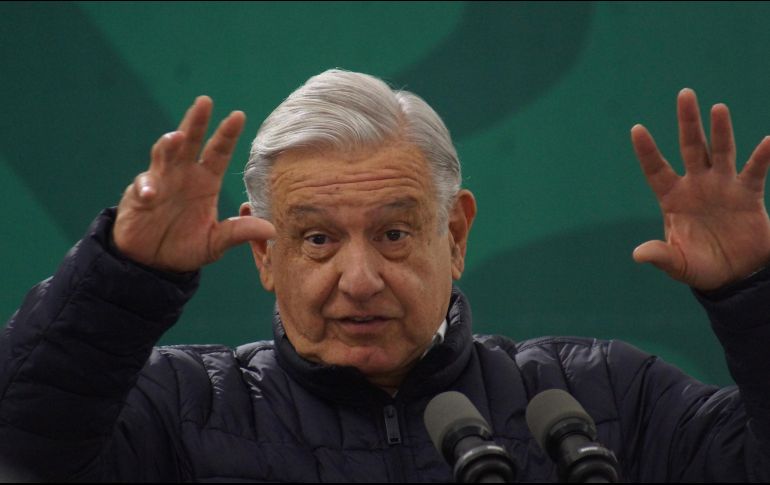 El diputado de Morena Manuel Alejandro Robles, indicó que: 