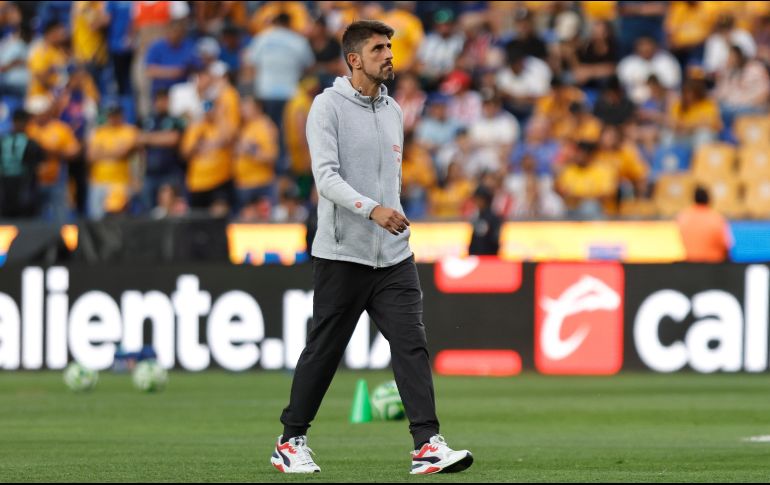 El profe Pauno explicó que la lesión de Alexis Vega no es complicada. IMAGO7/Jorge Mendoza