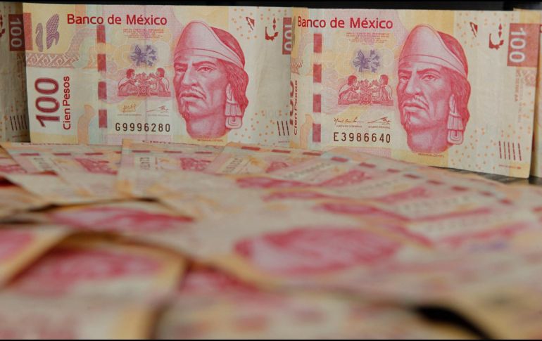 El peso amanece con una apreciación de 0.76% o 14 centavos respecto a la jornada anterior. EL INFORMADOR/ARCHIVO