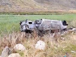 Los campesinos quemaron también el auto en que iban los supuestos ladrones. ESPECIAL