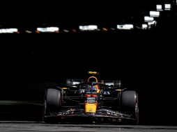 El accidente de Checo Pérez obligó a que apareciera la bandera roja en la pista de Montecarlo. EFE / C. Bruna