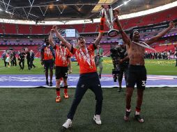 Jugadores del Lutton festejando su ascenso a la Premier League. AFP / A. Dennis