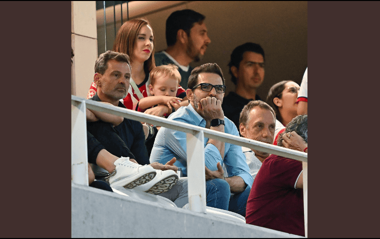 Diego Cocca fue visto en un palco acompañado por Duilio Davino y Rodrigo Ares de Parga. ESPECIAL