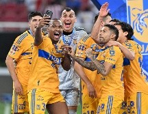 Jugadores de Tigres en festejo del título del Clausura 2023. IMAGO 7