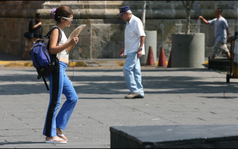 Las causas del agotamiento por calor son la exposición a temperaturas altas, sobre todo combinada con mucha humedad y actividad física intensa. EL INFORMADOR / ARCHIVO