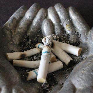 ¿Cuántos litros de agua puede contaminar una sola colilla de cigarro?