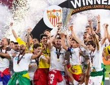 Por séptima ocasión, el Sevilla se corona en la Europa League. AP/Petr Josek