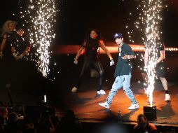 El show de Natanael estuvo completo con bailarines en el escenario, un trono en el centro de este y con aproximadamente 2 horas en las que las personas pudieron disfrutar de sus canciones. EL INFORMADOR / A. Camacho