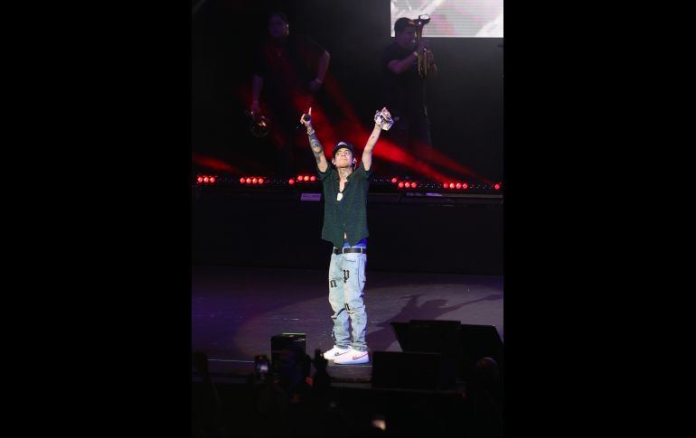 El show de Natanael estuvo completo con bailarines en el escenario, un trono en el centro de este y con aproximadamente 2 horas en las que las personas pudieron disfrutar de sus canciones. EL INFORMADOR / A. Camacho