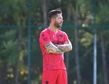 Benjamín Mora dirigió su primer entrenamiento de pretemporada en Playa del Carmen. ESPECIAL/Atlas FC