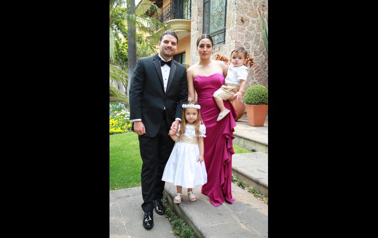 Fernando Villaseñor, Emma Villaseñor, Thelma Lara y Pablo Villaseñor. GENTE BIEN JALISCO/ Antonio Martínez