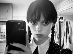 La protagonista de Los Locos Adams fue vista fumando un cigarro. INSTAGRAM/ @jennaortega