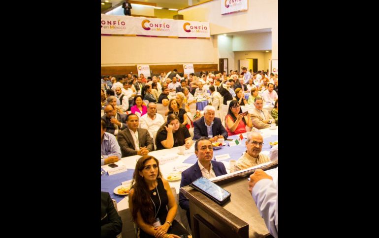 Gobernanza traducida en acuerdos sociales, clave para el impulso social: Confío en México