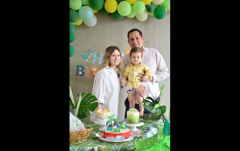 Marisa Rodríguez con Lucas e Israel Palafox. GENTE BIEN JALISCO/ Marifer Rached