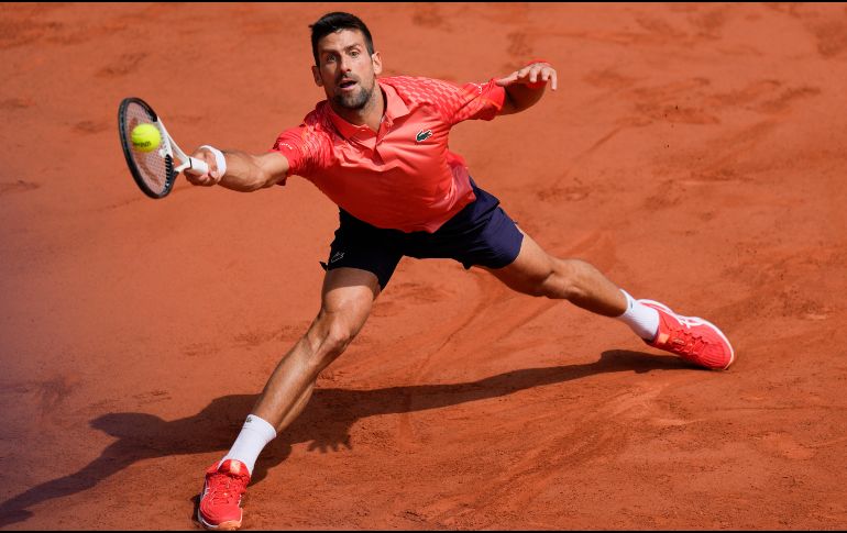 Djokovic, de 36 años, fue capaz de navegar hasta el final contra Alcaraz, de 20 años, logrando la diferencia de edad más amplia en semifinales de Grand Slam desde 1991. AP / T. Camus