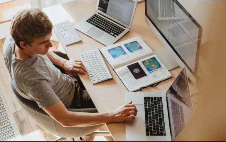 Los patrones deberán proporcionar el equipo y herramientas necesarios para el trabajo en casa. ESPECIAL