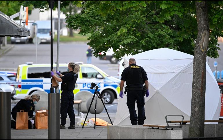 La policía abrió una investigación y detuvo a dos hombres sospechosos. EFE