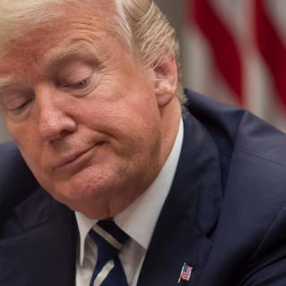 Trump queda bajo arresto por caso de documentos secretos