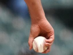 De acuerdo con información de un diario de Chihuahua, dos integrantes de la selección de beisbol de esa entidad fueron hospitalizados tras sufrir un golpe de calor. AP / ARCHIVO