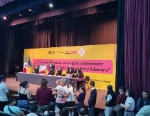 Directivos recibieron el libro “El Nacimiento de Jalisco 1808-1825: de la lucha por la autonomía a los debates fundacionales”, escrito por Enrique Ibarra Pedroza. EL INFORMADOR/E. Gómez