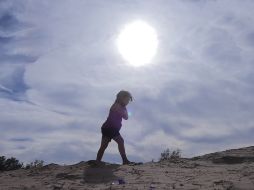 De acuerdo con el Servicio Meteorológico Nacional, esta tercera ola de calor se prolongará por dos semanas más. SUN/J. Escobar
