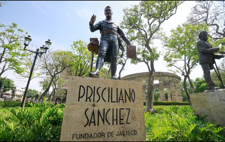 Con el izamiento de la bandera y la develación de la estatua de Prisciliano Sánchez, se rindió un merecido reconocimiento a Jalisco. EL INFORMADOR/C. Zepeda