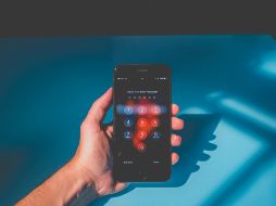 Toma nota de cómo ver las contraseñas guardadas en tu celular. ESPECIAL/Foto de Kenny Eliason en Unsplash