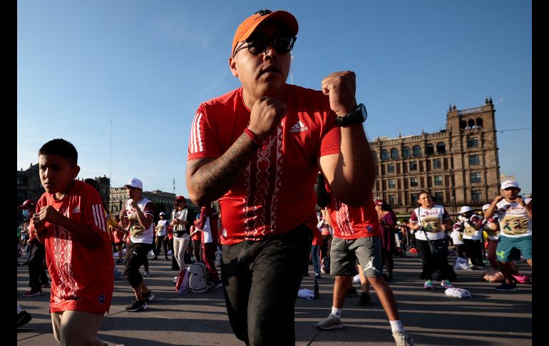 Los participantes realizaron ejercicios y combinaciones claves como jab y ganchos por alrededor de 35 minutos. EFE/J. Méndez