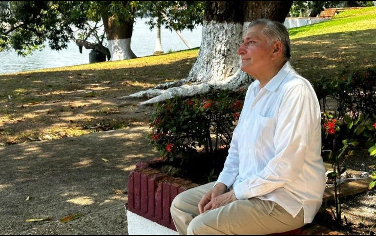 “¡Qué agusticidad!”, escribió el exsecretario en la fotografía que difundió en redes sociales. TWITTER/adan_augusto